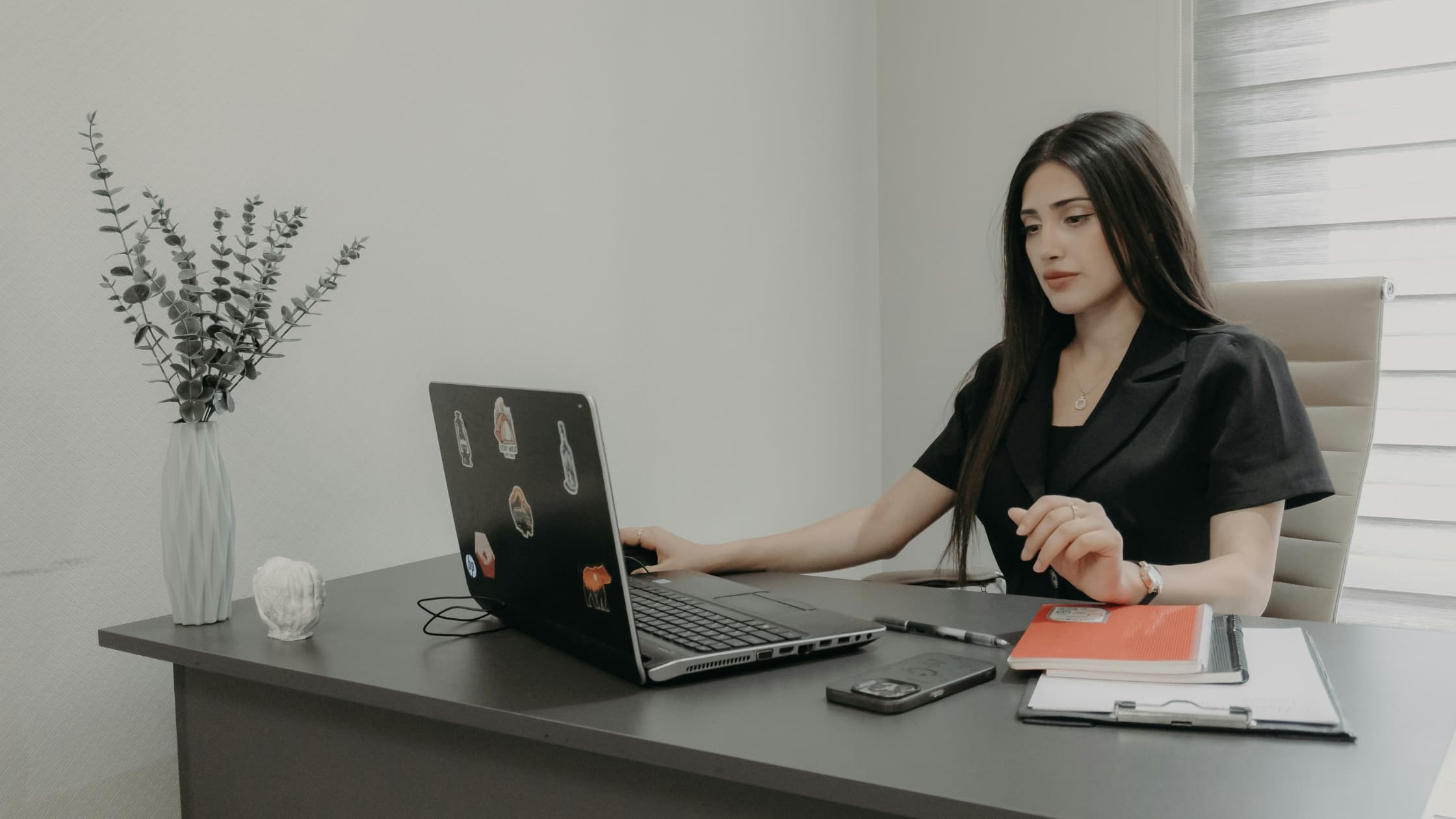 AI for executive assistants: What works and what doesn't