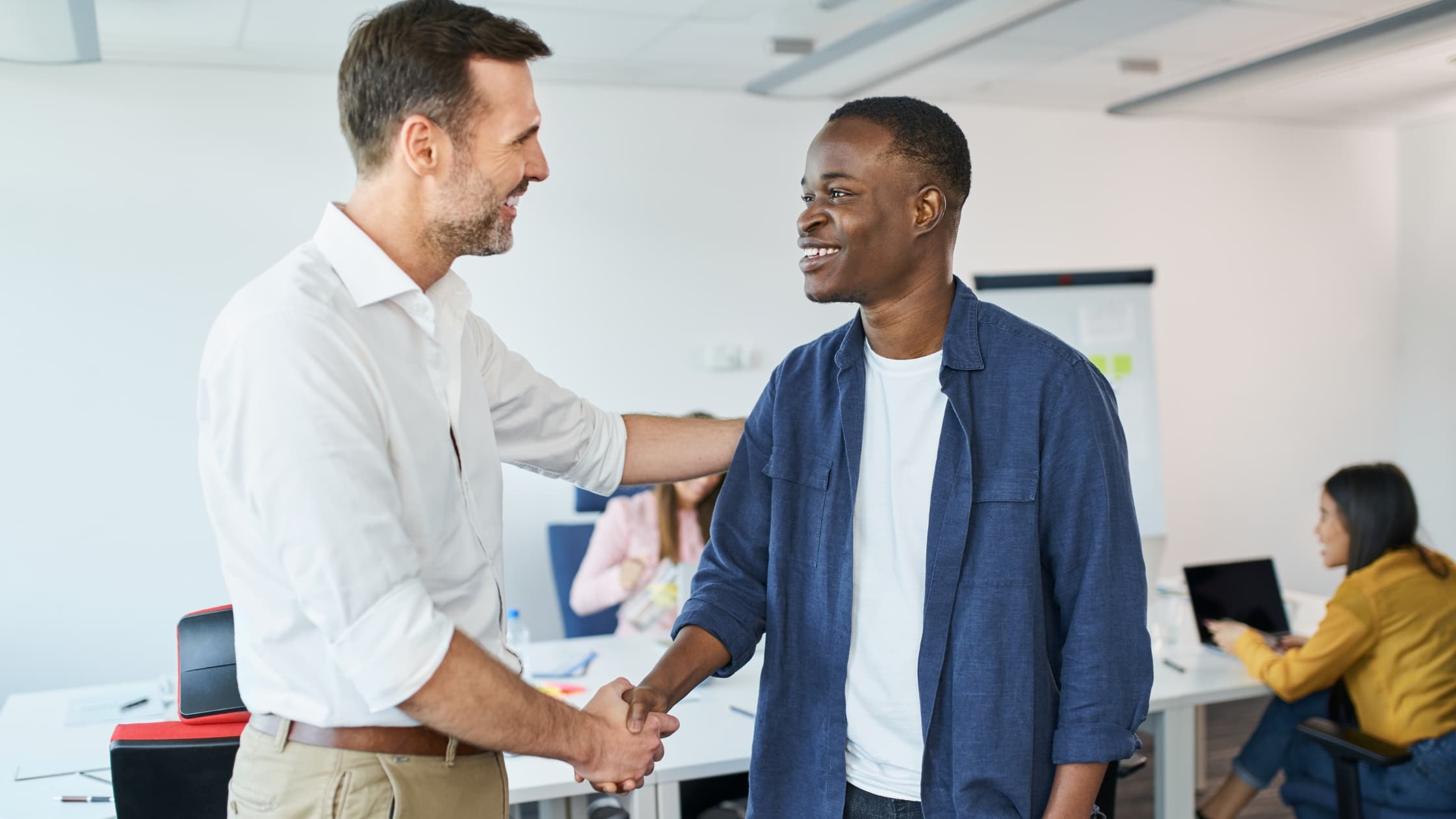 How to write a welcome email new employees appreciate